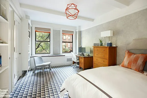 Bedroom, photo 2
