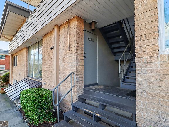 5th image of 4300 Roswell Rd NE #4303