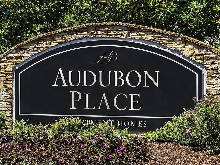 Audubon Place — Photo 2