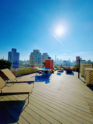 Rented by LEVEN Real Estate | media 17