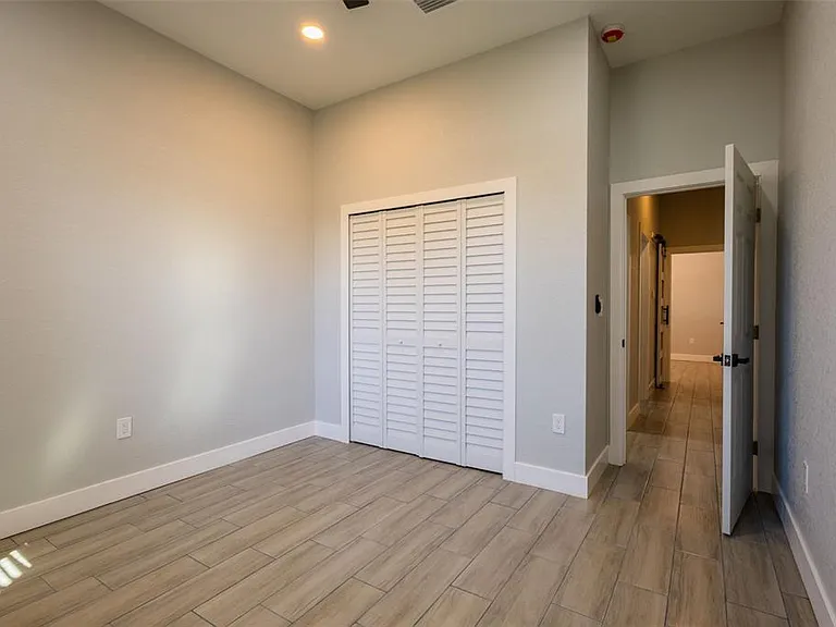 9912 Golden Loop — Photo 28