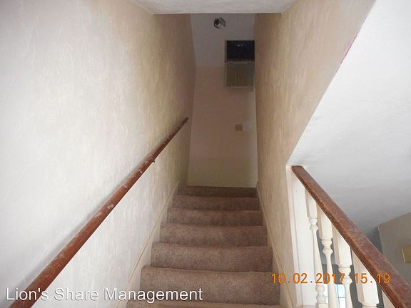 4th image of 1573-A Jacks Dr
