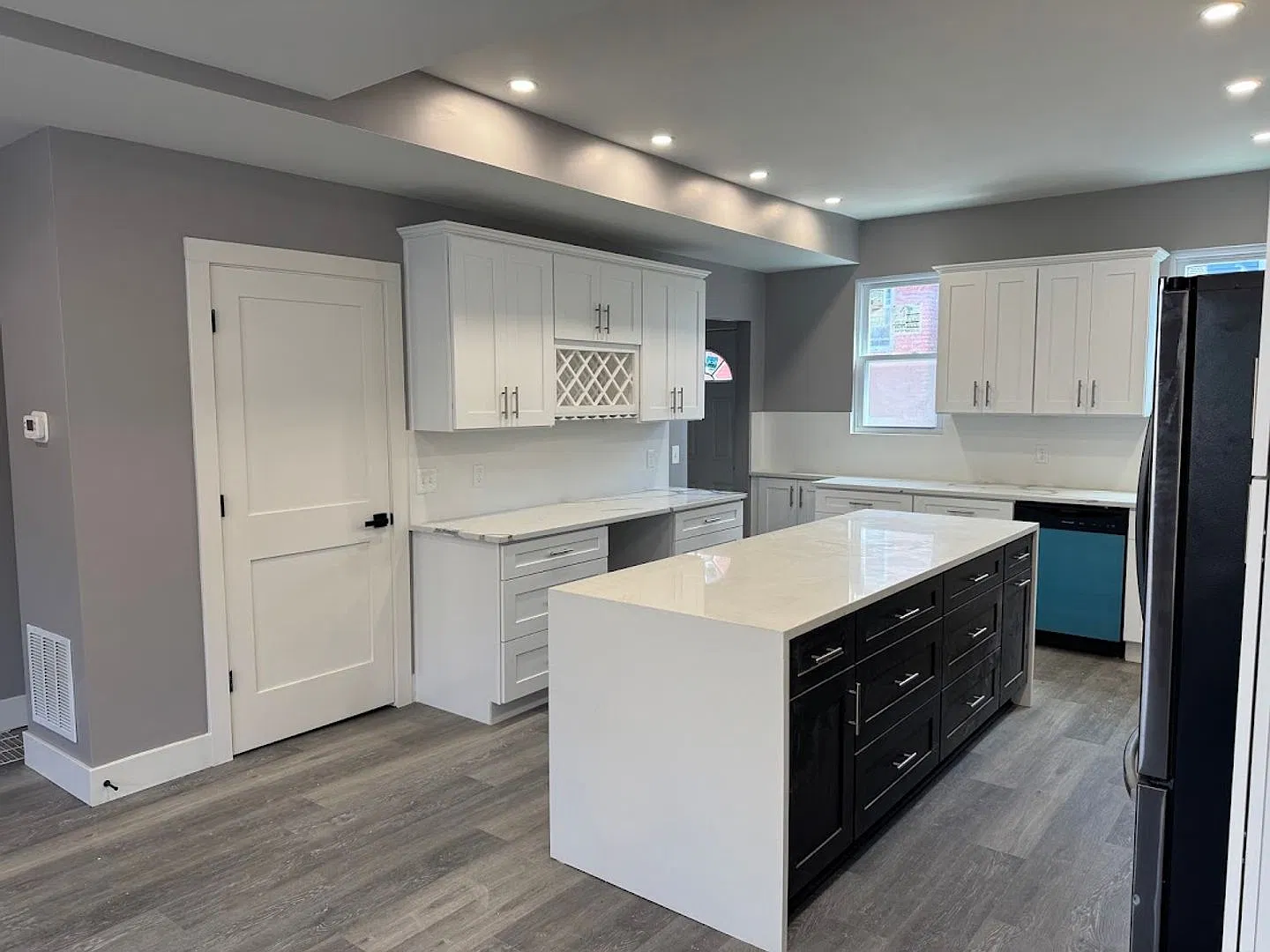 Completely Renovated House in Troy Hill — Photo 1