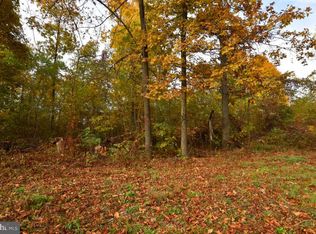 4413 Lynwood Dr, Spring Grove, PA 17362