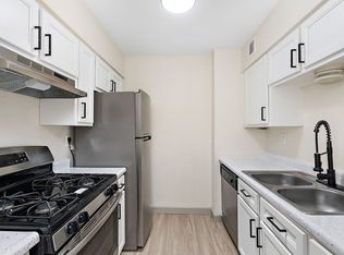 Oval Spring Apartments, Independence, MO 64055