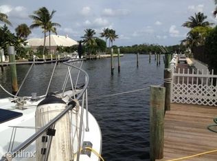 643 Riviera Dr, Boynton Beach, FL 33435