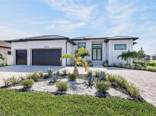 2525 Surfside Blvd, Cape Coral, FL 33914
