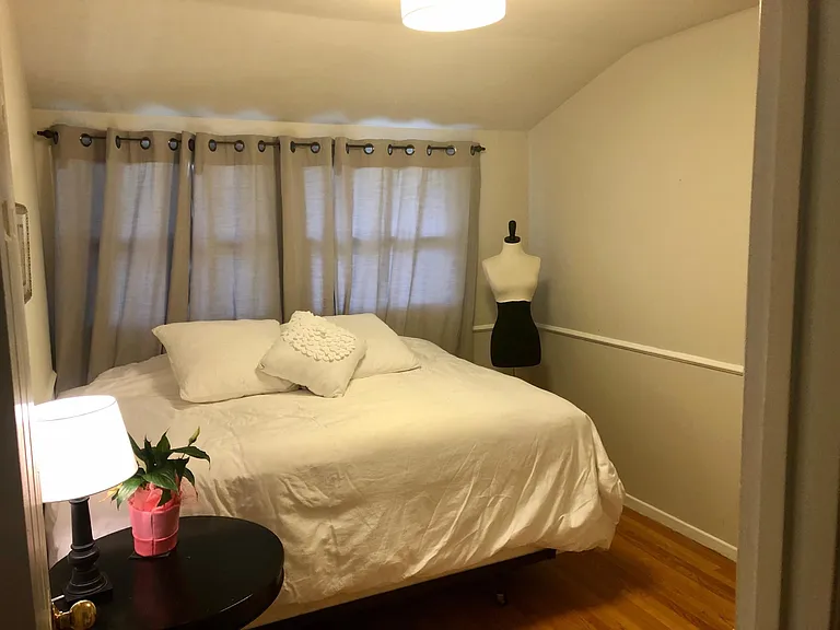 22322 Burton St — Photo 12