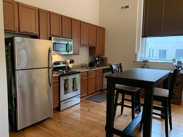 1st image of 1202 Walnut St #205