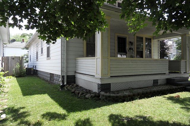 1st image of 217 S Hickory St