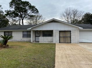 4425 1st St, Moss Point, MS 39563