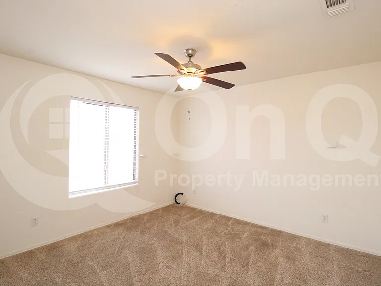 2450 E Darrel Rd — Photo 19