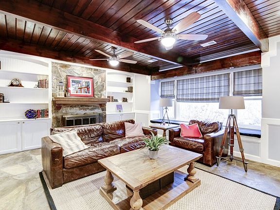 5th image of 2904 Rosemary Ln