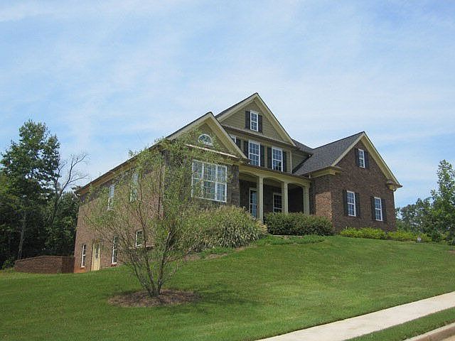2nd image of 222 Louie Ln