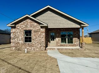 118 E Olympia Ave, Manila, AR 72442