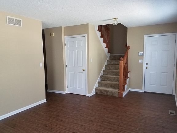3rd image of 4200 Flora Ave #4200