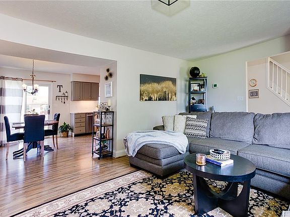 5th image of 185 Heights Ave