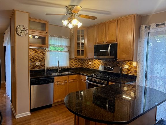 4th image of 2121 Pepperwood Ln