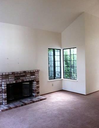 3rd image of 853 Maria Dr
