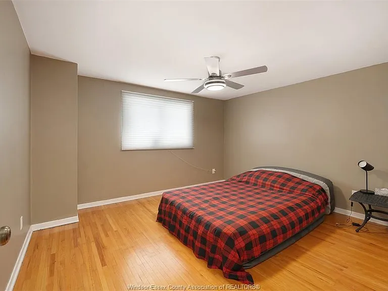 907 Gladstone Ave #MAIN — Photo 12