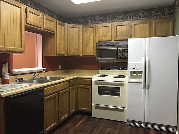 5th image of 1624 Aquarena Springs Dr APT B116