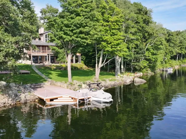 910 Lakeshore Drive, New London, NH 03257