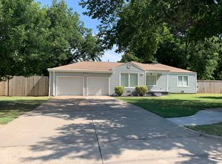 5935 NW 43rd St, Warr Acres, OK 73122