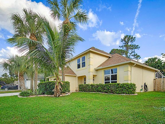 2nd image of 3847 Woods Walk Boulevard