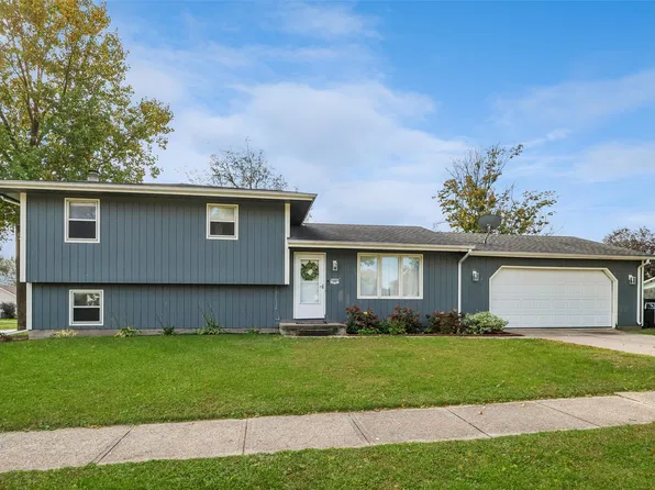 1401 Sandra Cir, Adel, IA 50003