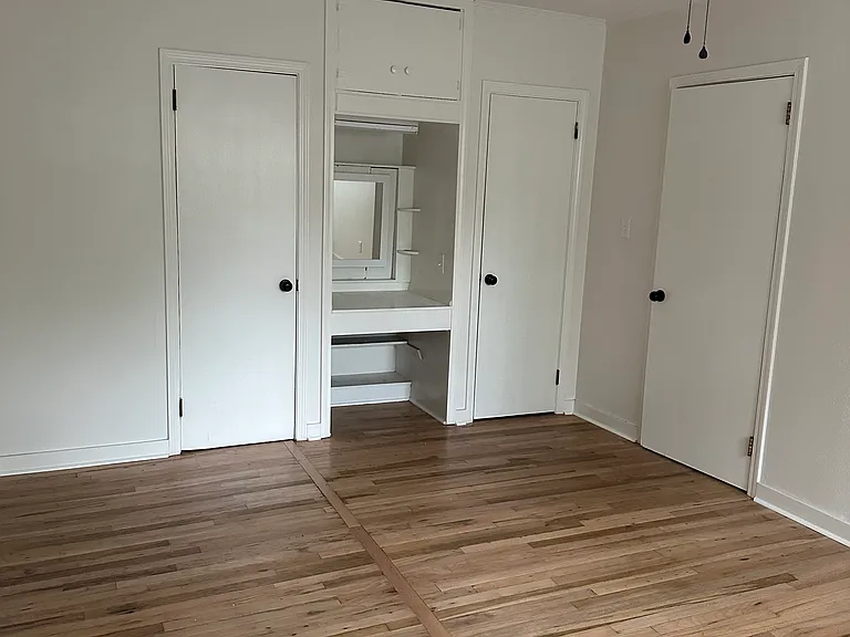 706 E Pinetree Blvd — Photo 9