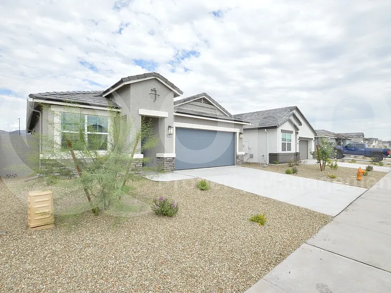 24204 W Verlea Dr — Photo 2