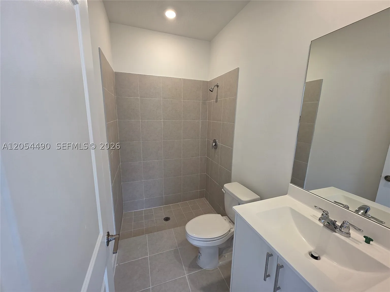 4 bed, 3.5 bath, $2,900 — Photo 3