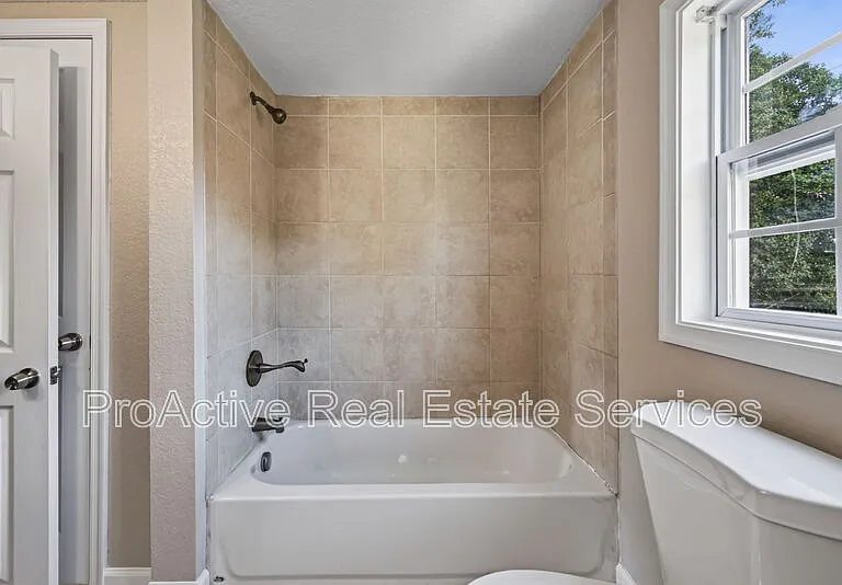 1065 Lindenwood Ave — Photo 19
