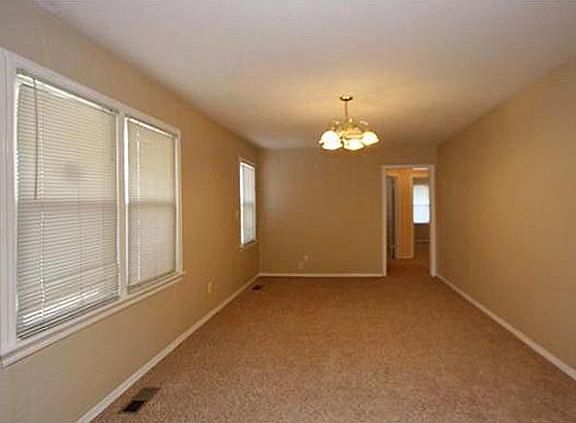 5th image of 4012 E Fairview Dr