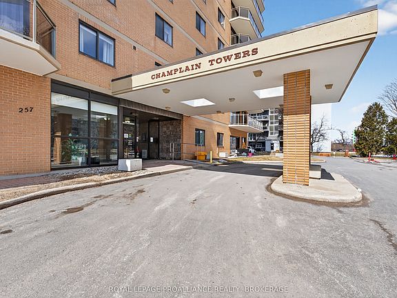 2nd image of 257 Bath Rd #1006