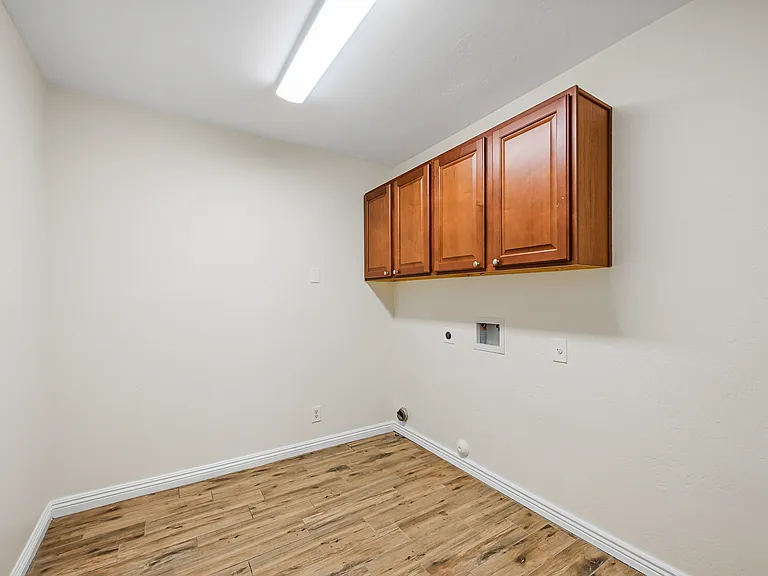 5924 W Seldon Ln — Photo 27