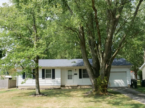 512 N Richman St, Villa Grove, IL 61956