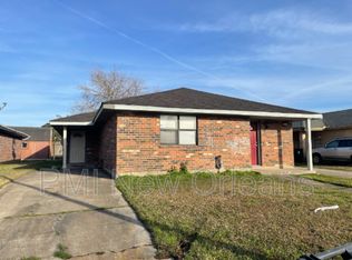 4851 Viola St, New Orleans, LA 70126