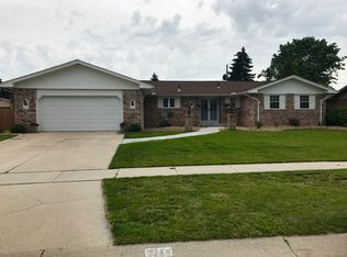 3113 Springtime Dr, Oregon, OH 43616