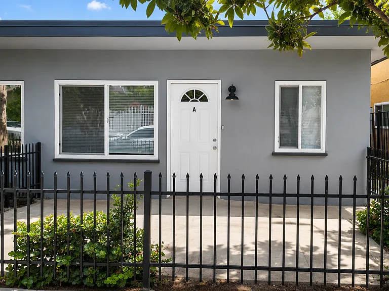 410 Grant St — Photo 6