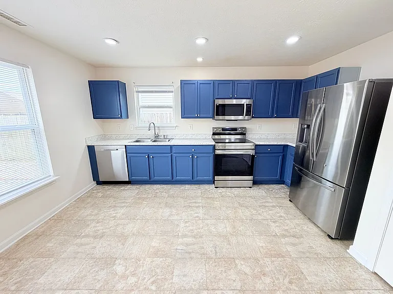 1008 Balto Dr — Photo 8