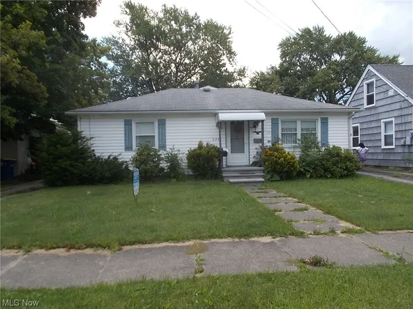 628 Thayer Ave, Ashtabula, OH 44004