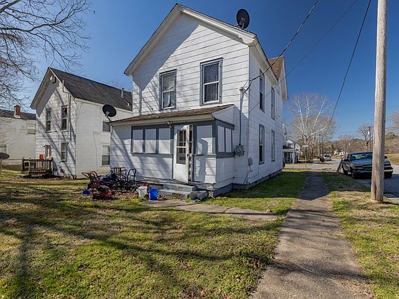 3rd image of 314 Park St