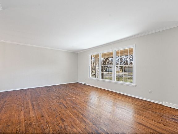 4th image of 224 Downing Rd