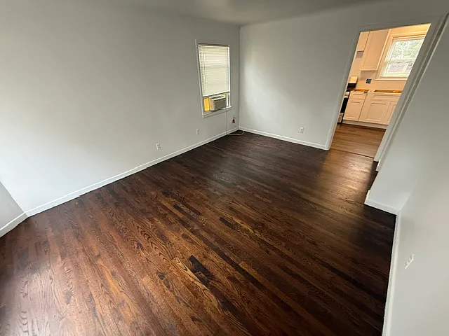 3 bed, 1200 sqft, $1,550 — Photo 3