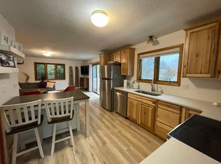329 N Main St, Lanse, MI 49946