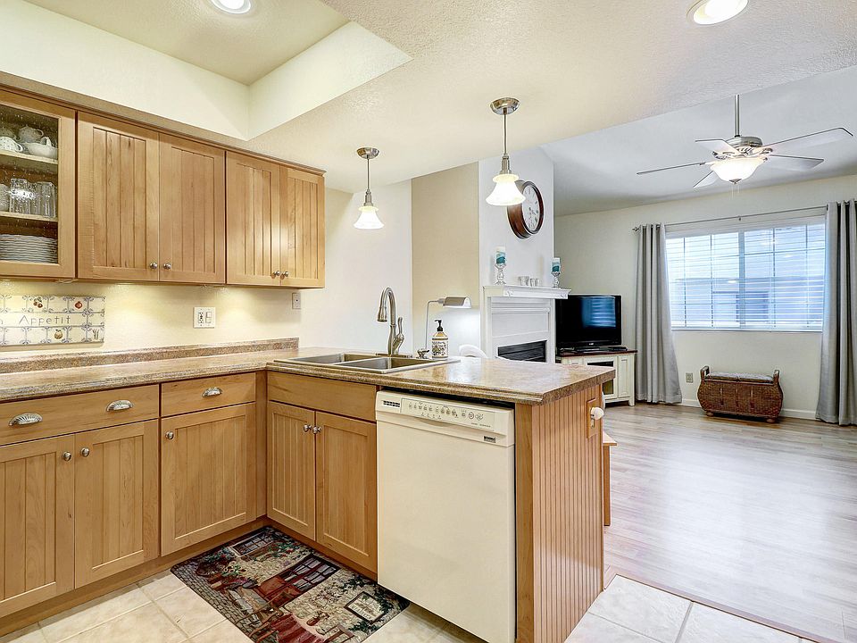 1st image of 2020 W Union Hills Dr Unit 118