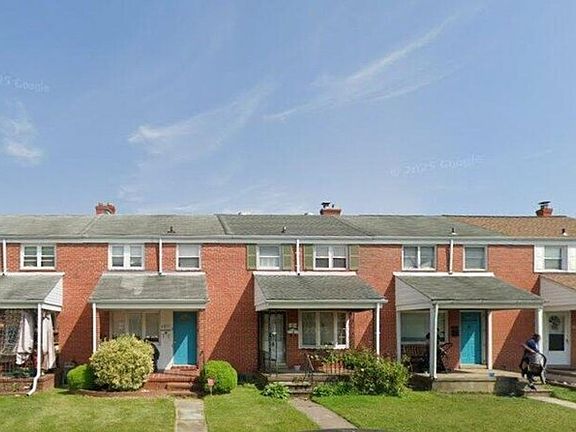 2nd image of 1917 Wareham Rd