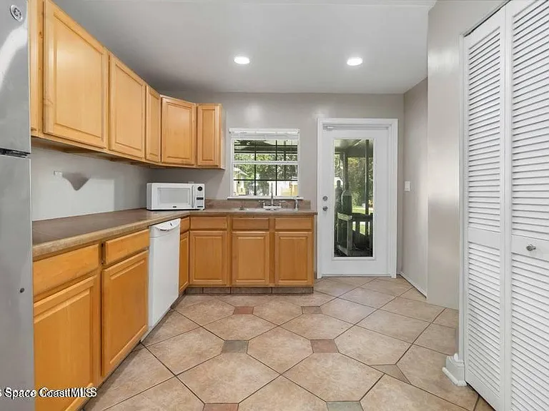 1280 Highway 1 #B — Photo 16