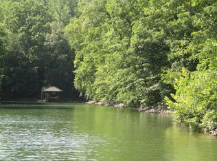 3 E Pointe Shore Dr, Moneta, VA 24121
